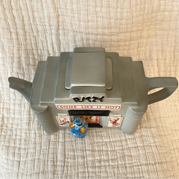 Swineside Ceramics Teapot - Picture 3 of 8